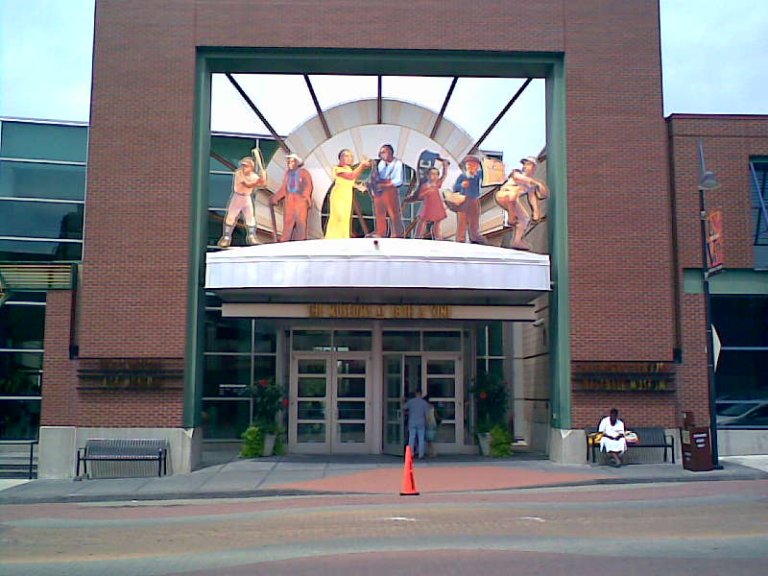 Entrance to the Negro Leagues Baseball Museum