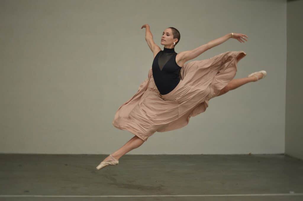 A ballet dancer performing a solo dance